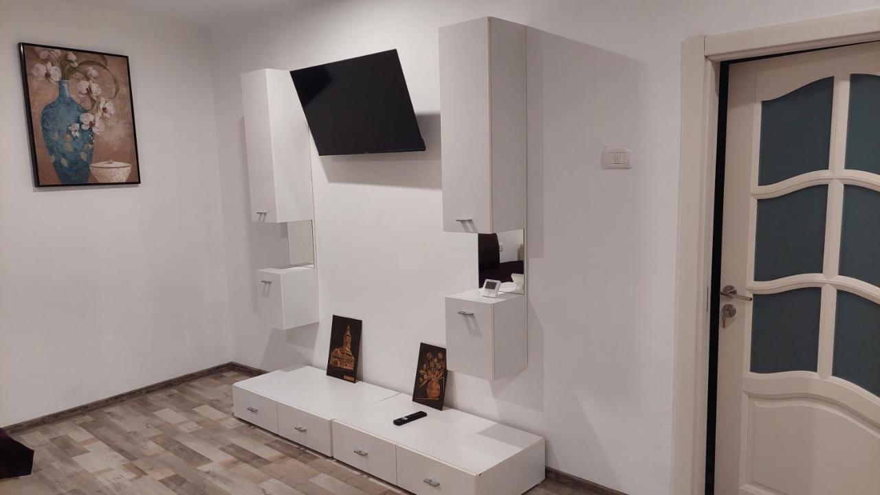 브라쇼브 Apartament Diaconu Coresi 아파트 외부 사진