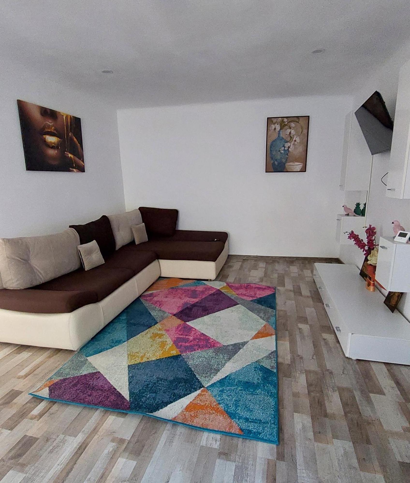 브라쇼브 Apartament Diaconu Coresi 아파트 외부 사진
